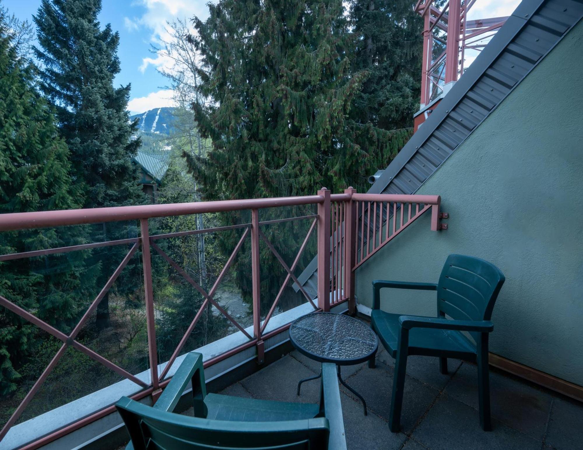 Alpenglow Lodge Sunny Studio With Sitting Area By Mva Whistler Dış mekan fotoğraf